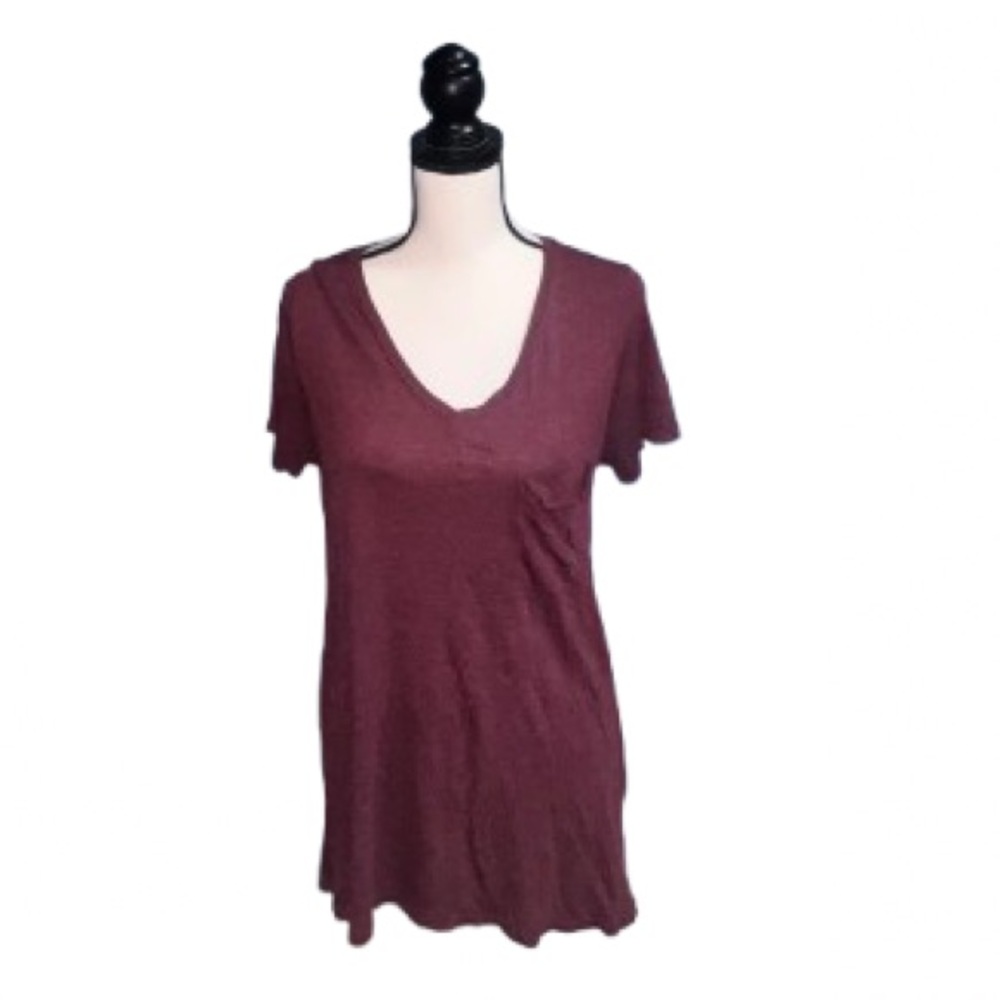 mossimo supply co- maroon tee shirt